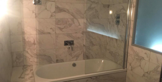 Bathroom 02