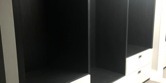 Bedroom wardrobe 02